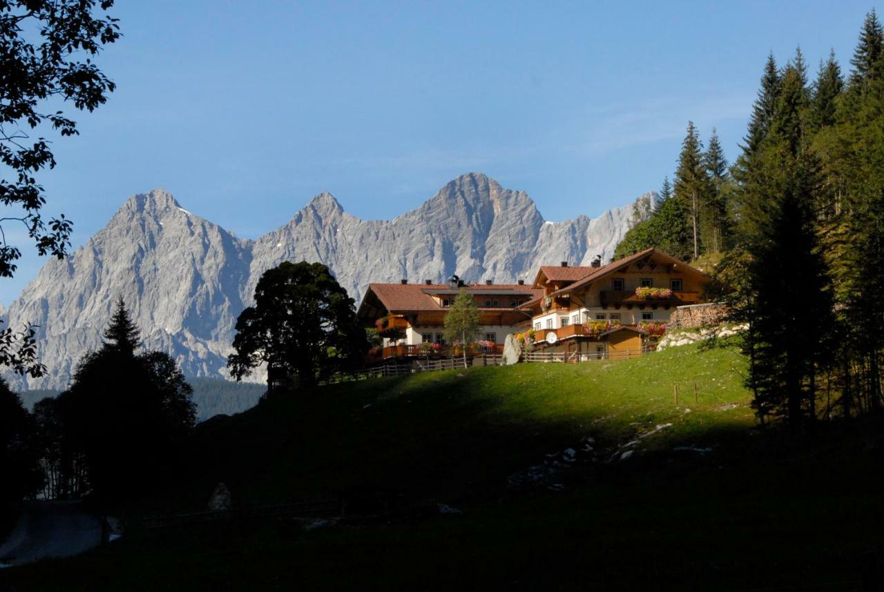 Strickhof Villa Schladming Bagian luar foto